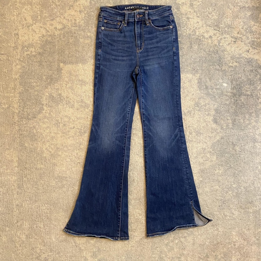 American Eagle Super Hi-Rise Flare Jeans Womens 2 Medium Wash Blue Slit Hem